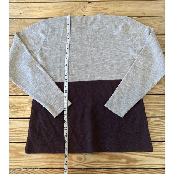 Urban Wool 100% Wool V Neck Sweater Size Medium Women’s Brown - Picture 5 of 7